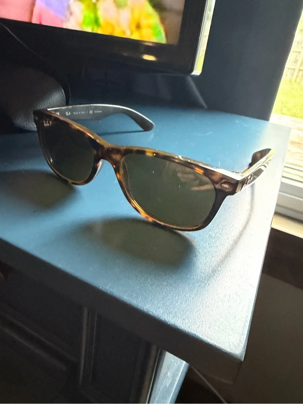 Ray-Ban Tortoiseshell Sunglasses with Green Lenses